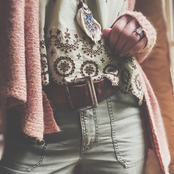 Caro Pants Army Green Raw Hem - Picture 8 of 16